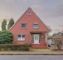 RESERVIERT - Zentral gelegenes Haus mit schönem Grundstück und Entwicklungspotenzial! - Bremervörde