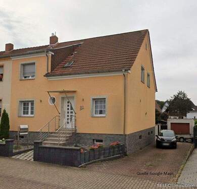 Google Maps - Einfamilienhaus mit Garage und Garten in ruhiger Lage
