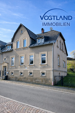 Ansicht Straße - Charmante Doppelhaushälfte in ruhiger Lage- bezugsfertig