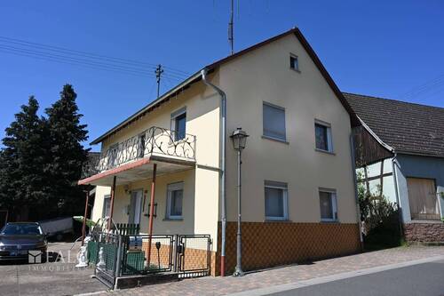 Haus - Frontansicht - 5 Zimmer Einfamilienhaus zum Kaufen in Faulbach