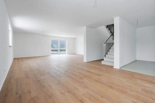 Wohnen/Essen/Küche - NEUBAUERSTBEZUG - Moderne DHH mit Einliegerwohnung in Burgberg (KFW-55)