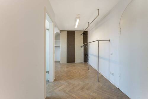 4.OG Wohnraum/Ankleidezimmer - 