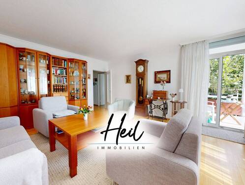 Wohnzimmer - Großzügige 3-Zimmer Wohnung in Rödelheim I Einbauküche I Stellplatz I Balkon