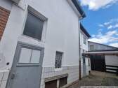 03 Ansicht Mittelbau und Scheune mit Hinterhaus - 1 Zimmer Mehrfamilienhaus, Wohnhaus in Edingen-Neckarhausen
