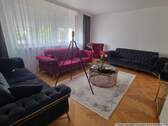 09 Vorderhaus OG Wohnzimmer - 