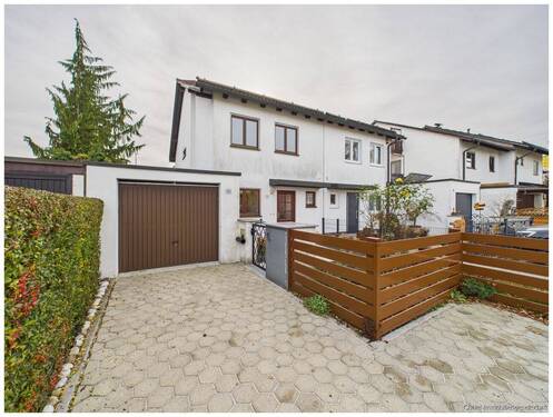 Garage und Stellplatz - Doppelhaushälfte mit 148,20 m² in Germering zum Kaufen