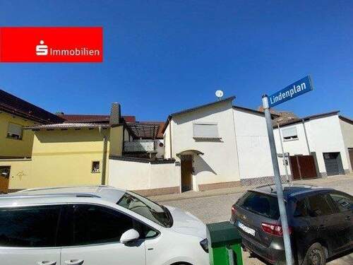 Bild 2 - 8 Zimmer Einfamilienhaus zum Kaufen in Kindelbrück