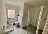 Modernes Badezimmer - 