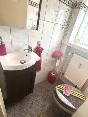 EG WC - 