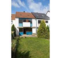 Provisionsfrei und leerstehend: Reihenmittelhaus mit ausbaufähigem Dachgeschoss! - Nürnberg Langwasser