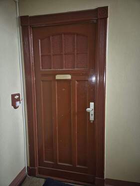 Wohnungseingangstür - 5 Zimmer Gewerbeobjekt (Büro, Produktion, Verkauf) in Berlin