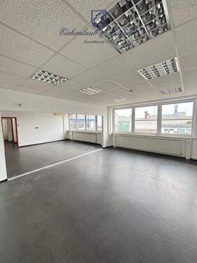 Büroraum - Büro mit 302,00 m&sup2; in Saarlouis / Roden zur Miete