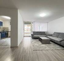 Zentrale, vermietete 3 Zi. Wohnung mit TG & Außenstellplatz sowie Terrasse im Herzen von Augsburg