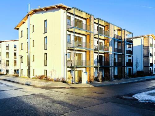 Bild 1 - Moderne 3-Zimmer-Wohnung mit offenem Design, Eichenparkett und zwei Balkonen - provisionsfrei!'