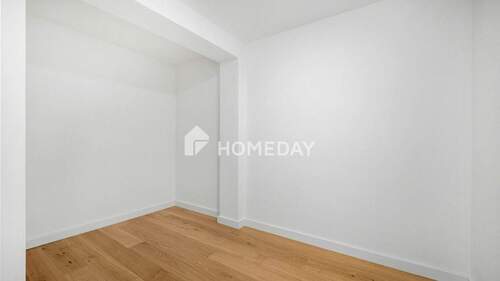 Ankleidezimmer 1 - 