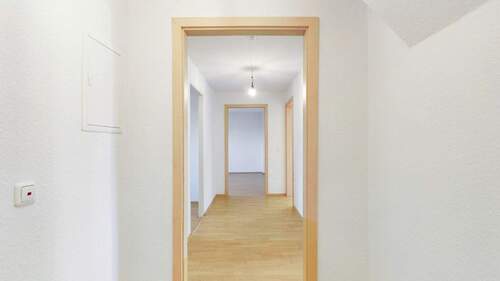 Flur - 3 Zimmer Etagenwohnung zur Miete in Wathlingen