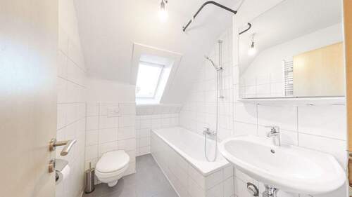 Bad - Etagenwohnung mit 56,00 m&sup2; in Wathlingen zur Miete