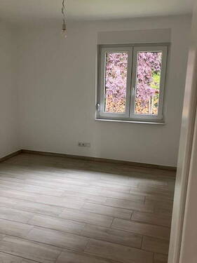 Zimmer 2 - 