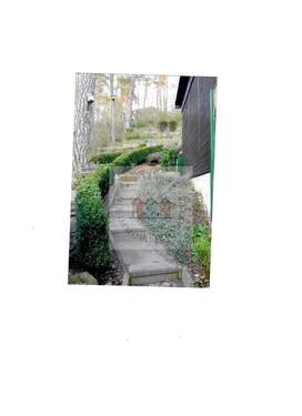 Garten mit Schuppen - Mehrfamilienhaus, Wohnhaus mit 30,00 m&sup2; in Müncheberg / Münchehofe zum Kaufen