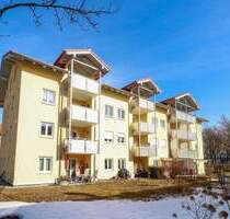 Erstbezug nach Sanierung: Moderne 2-Zimmer-Wohnung mit Balkon und TG-Stellplatz in Peiting!