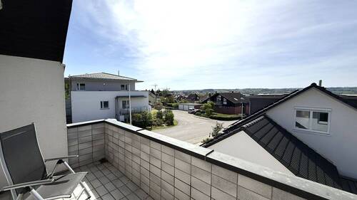 Sonniger Aussichtsbalkon - 