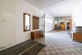 03_Eingangsbereich.jpg - Halle zur Miete in Trier