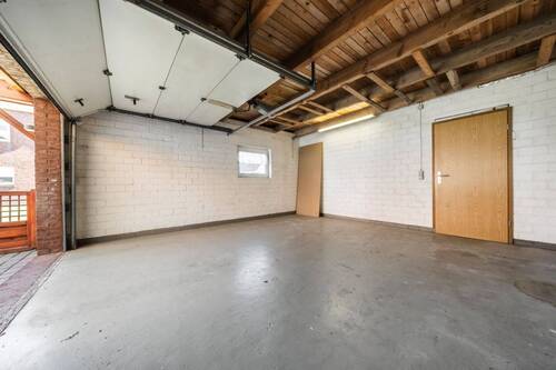 Garage - 
