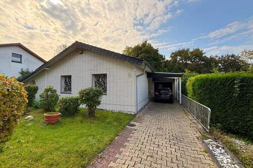 Frontansicht - 6 Zimmer Einfamilienhaus zum Kaufen in Leverkusen