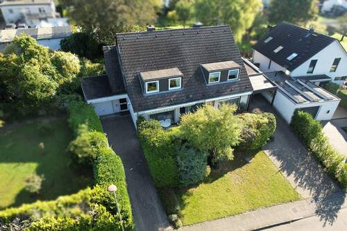 Draufsicht halb links Drohne - 