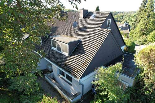 Rückansicht Drohne - 5 Zimmer Doppelhaushälfte zum Kaufen in Odenthal