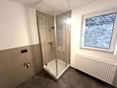 Bad mit Dusche OG - 