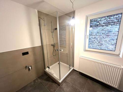 Bad mit Dusche OG - 