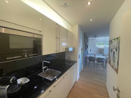 EBK private Einheit - 4 Zimmer Etagenwohnung zum Kaufen in Saarbrücken / Am Homburg