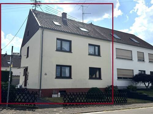 Aussen III - Lebens(t)räume in Bubach - Vielseitiges Zweifamilienhaus
