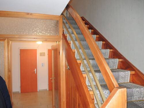 Eingangsbereich, Treppenhaus.JPG - 