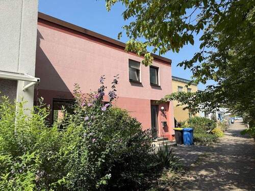 Eingang - 4 Zimmer Reihenmittelhaus zur Miete in Nürnberg