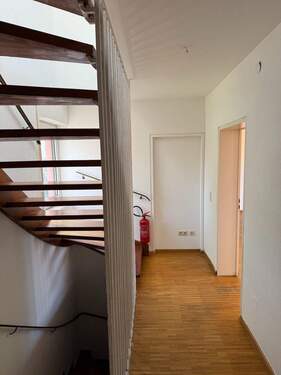 Flur EG - 4 Zimmer Reihenmittelhaus in Nürnberg