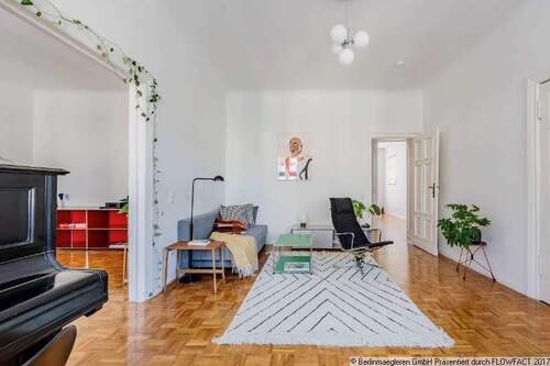 Zimmer 2 - 
