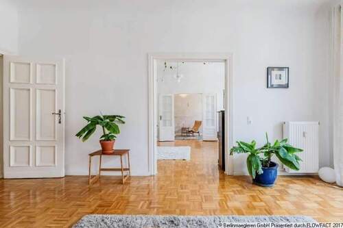 Zimmer 1 - 4 Zimmer Etagenwohnung in Berlin