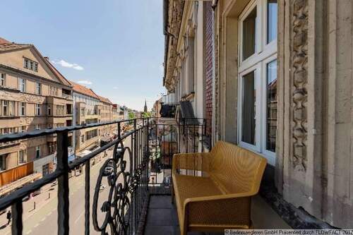 Balkon - Etagenwohnung mit 123,20 m&sup2; in Berlin zum Kaufen
