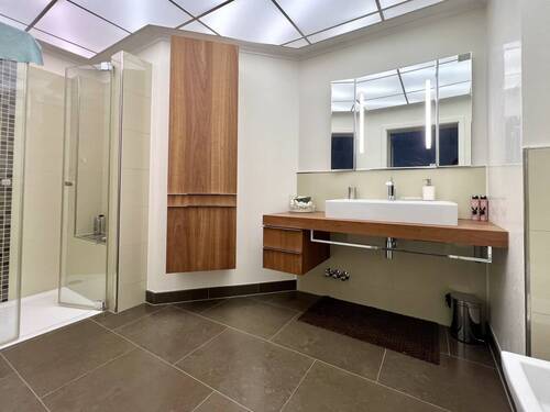Badezimmer im Erdgeschoss - 