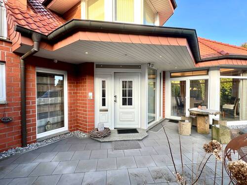 Eingangsbereich - Einfamilienhaus mit 266,00 m² in Vlotho zum Kaufen