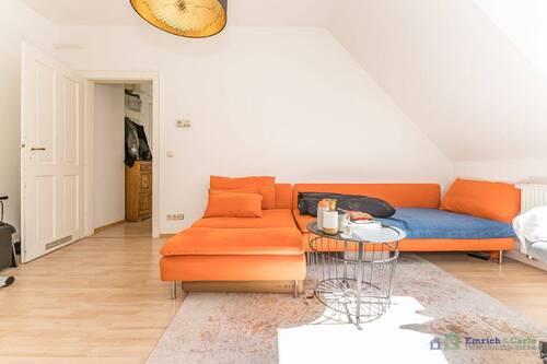 Wohnzimmer - 2 Zimmer Etagenwohnung in Wiesbaden / Rheingauviertel