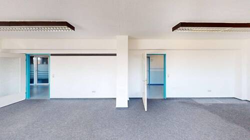 Empfangsbereich mit Türen - Büro in Köln