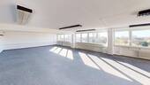 Großraumbüro mit Fensterfront - Büro mit 429,00 m&sup2; in Köln zur Miete