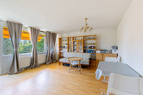 Wohnzimmer - 3 Zimmer Etagenwohnung in Freiburg im Breisgau