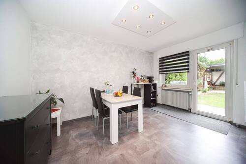 Erdgeschoss Essen - 8 Zimmer Mehrfamilienhaus, Wohnhaus in Menden