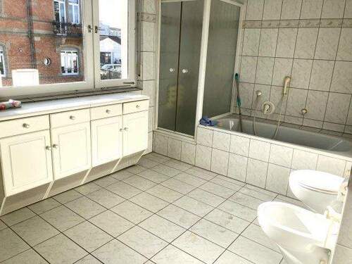 Bad - Mehrfamilienhaus, Wohnhaus mit 165,00 m² in Wiesloch zum Kaufen