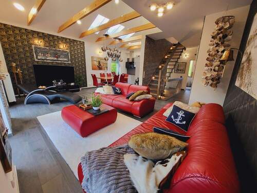 Bild 1 - Haus mit großer Luxuswohnung und 2 Gewerbebüros