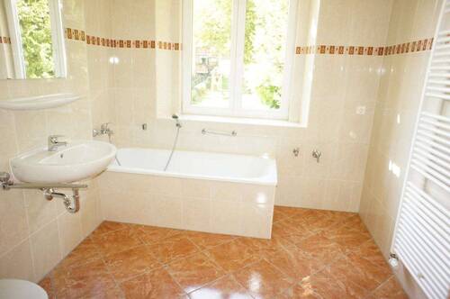 Bad - 2 Zimmer Etagenwohnung in Chemnitz